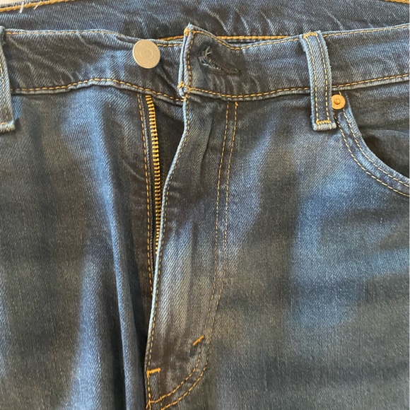 Lightly worn pair of Levi 512 jeans size w36 L34 Slim taper - Picture 2 of 7